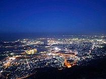 จุดชมวิวยามค่ำคืนซาระคุระยามะ